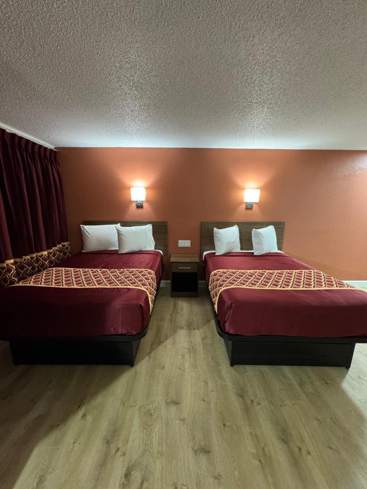 Boone Trail Inn Middlesboro Exterior photo